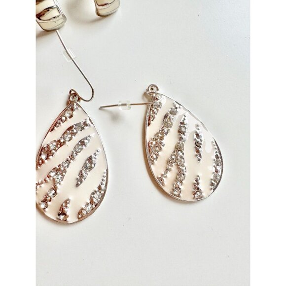 Vintage Set of 2 Silver Tone White Enamel Tiger Striped Rhinestone Drop Earrings - Picture 3 of 6